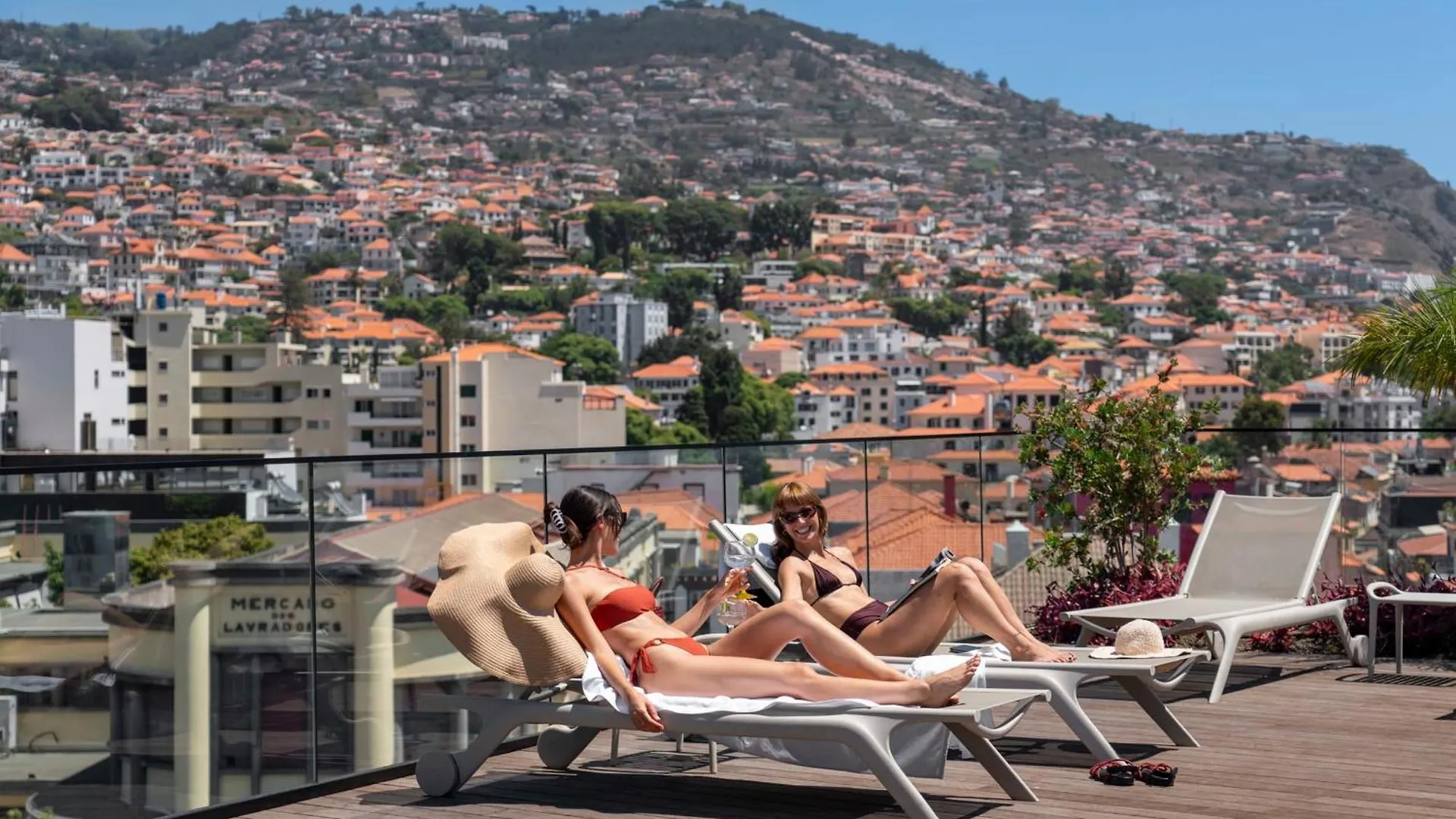Savoy Insular Loft By An Island Apart Funchal