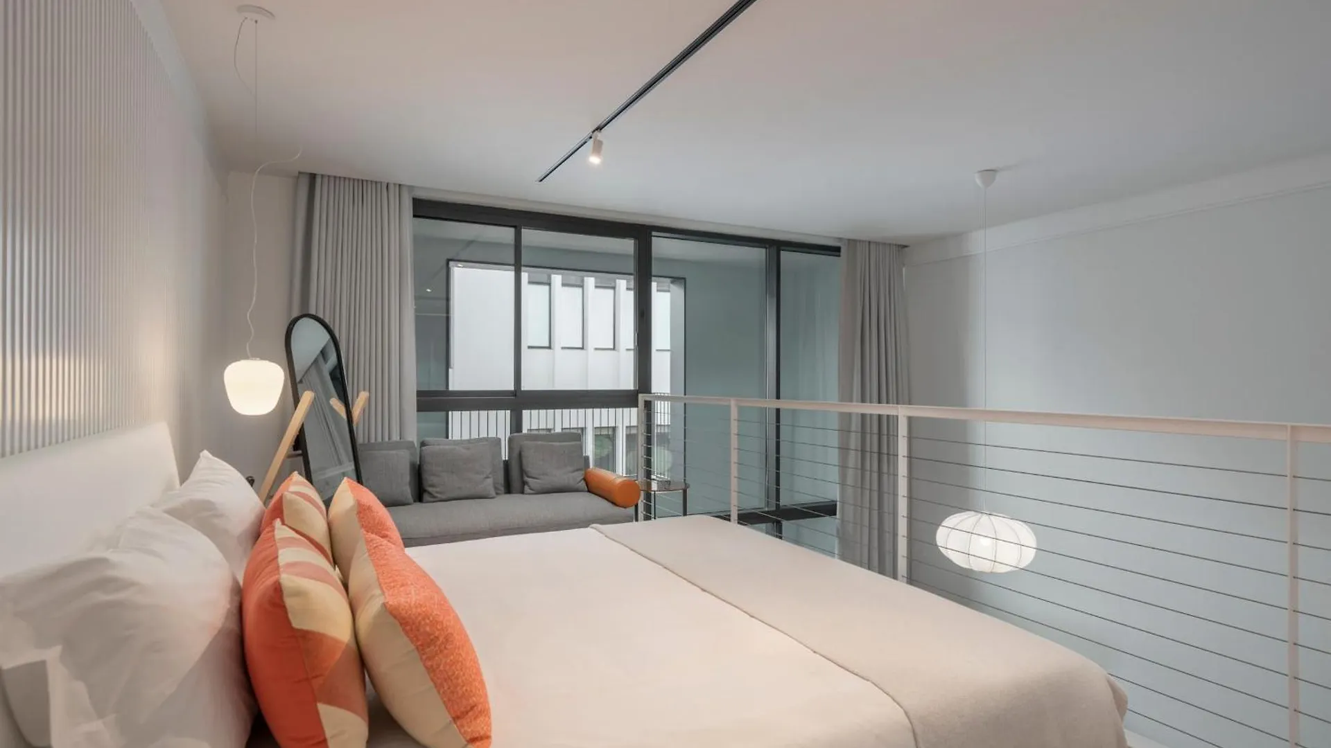 Savoy Insular Loft By An Island Apart Funchal Apartman